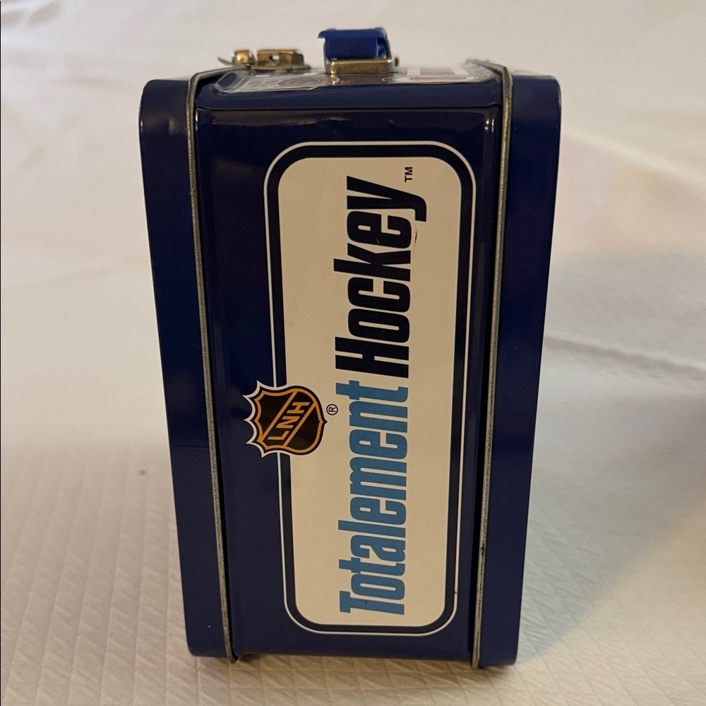 Official NHL Toronto Maple Leafs Vintage Blue Lunch Box with serial number - Picture 7 of 13